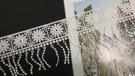 Quality Milk Yarn Chemical Lace Trim, Daisy Floral Water‑Soluble Embroidery Lace with Tassel Fringe for Garment Decoration factory