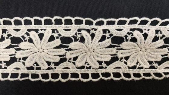 Quality Premium 100% Cotton Water Soluble Lace Trim with Scalloped Edge and Customizable Length for Bridal Gowns factory