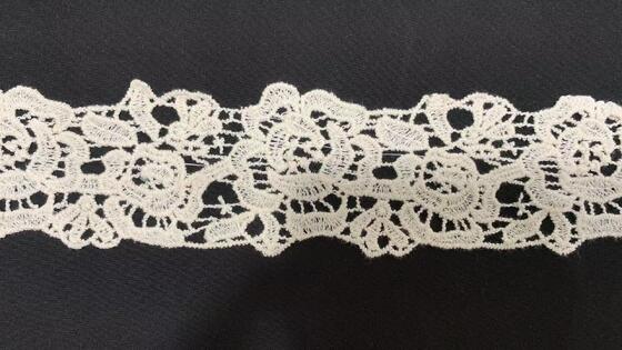 Quality Premium Cotton Water Soluble Lace Trim with Scalloped Edge and Customizable Length for Bridal Gowns factory