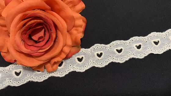 Quality Premium Cotton Chicken Lace Trim with Hollow Heart Pattern and Wavy Scallop Border Lightweight Fabric factory