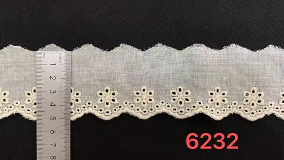 Quality Cotton Eyelet Lace Trim with Small Cluster Floral Embroidery Scalloped Wavy Edge Soft Breathable for Dress Skirt Garment Trimming factory