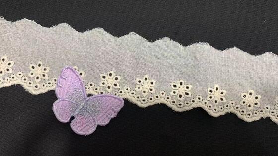 Quality Cotton Eyelet Lace Trim with Small Cluster Floral Embroidery Scalloped Wavy Edge Soft Breathable for Dress Skirt Garment Trimming factory