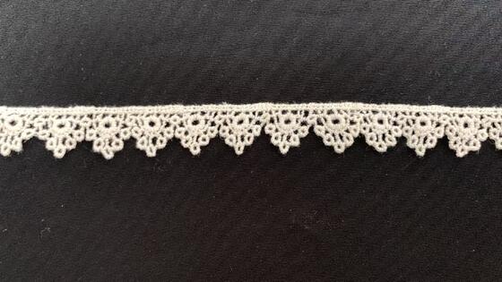 Quality Premium Cotton Water Soluble Lace Trim with Scalloped Edge and Customizable Length for Bridal Gowns factory